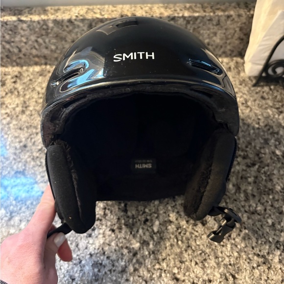 SMITH Other - SMITH Charcoal Ski Helmet
